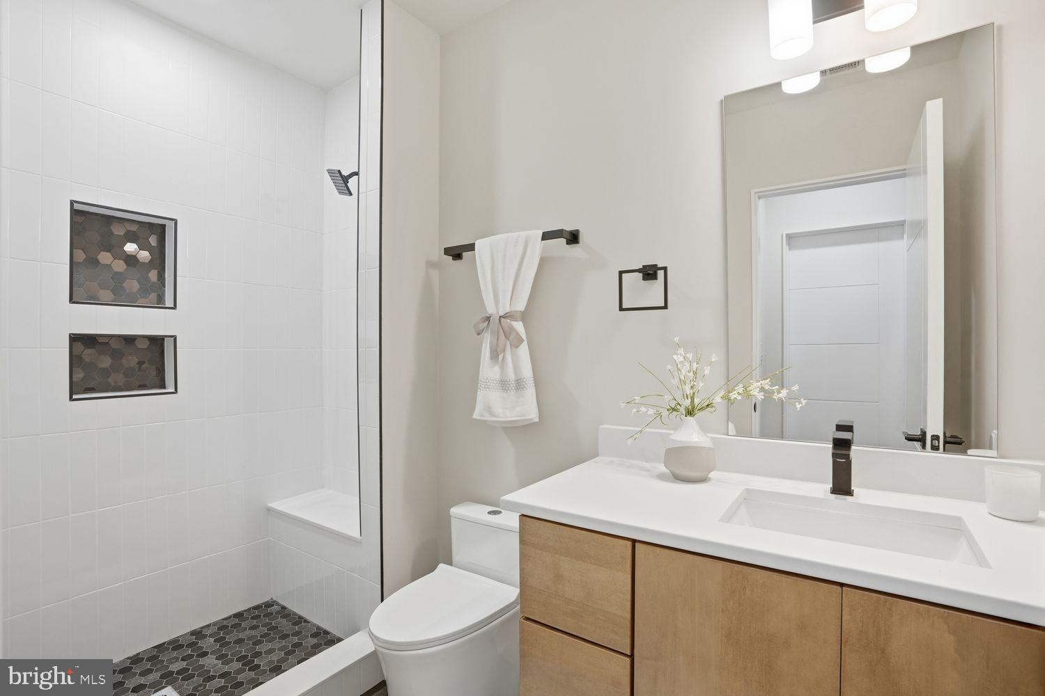 DUNN LORING WOODS - Residential