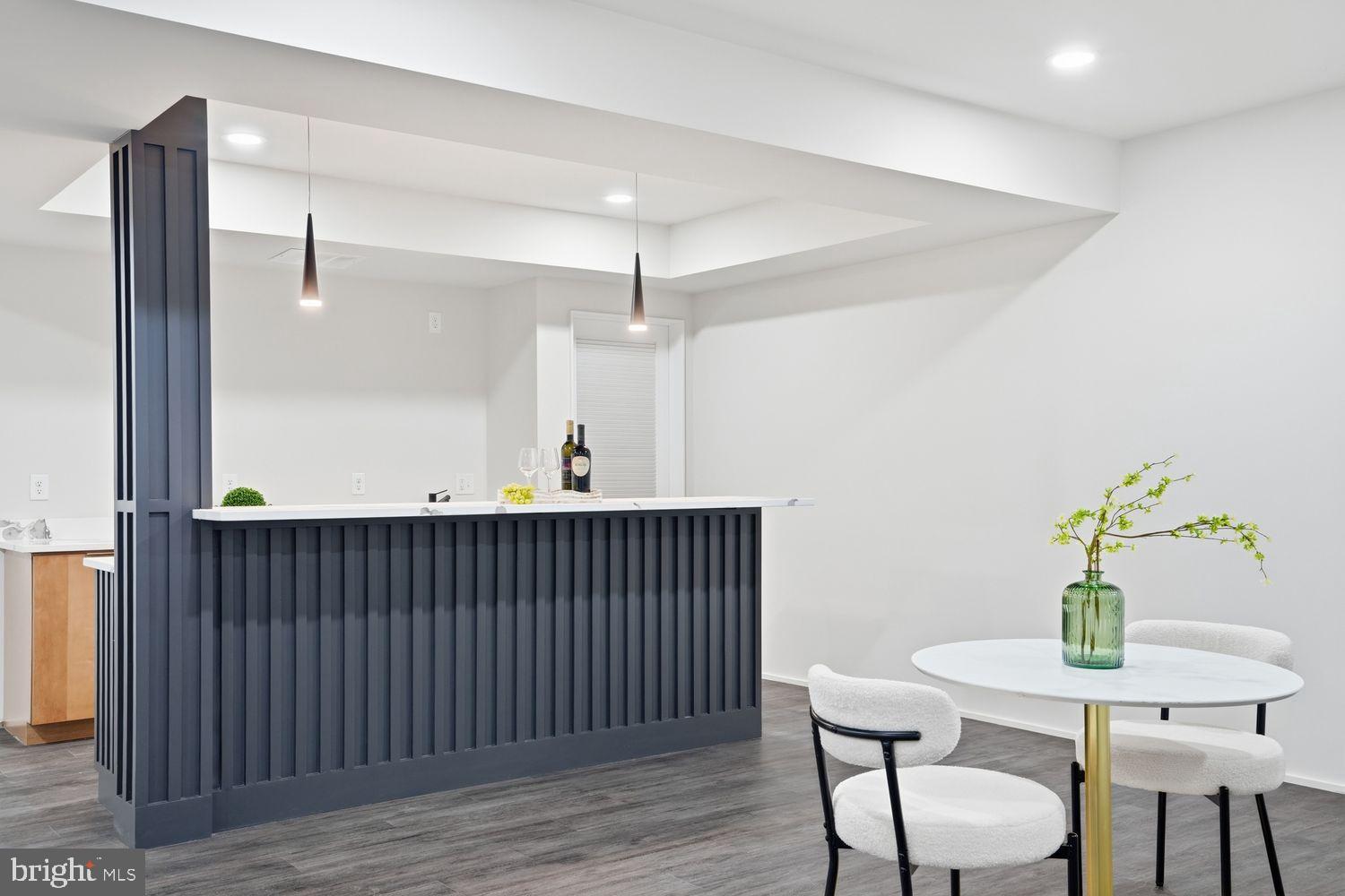 DUNN LORING WOODS - Residential