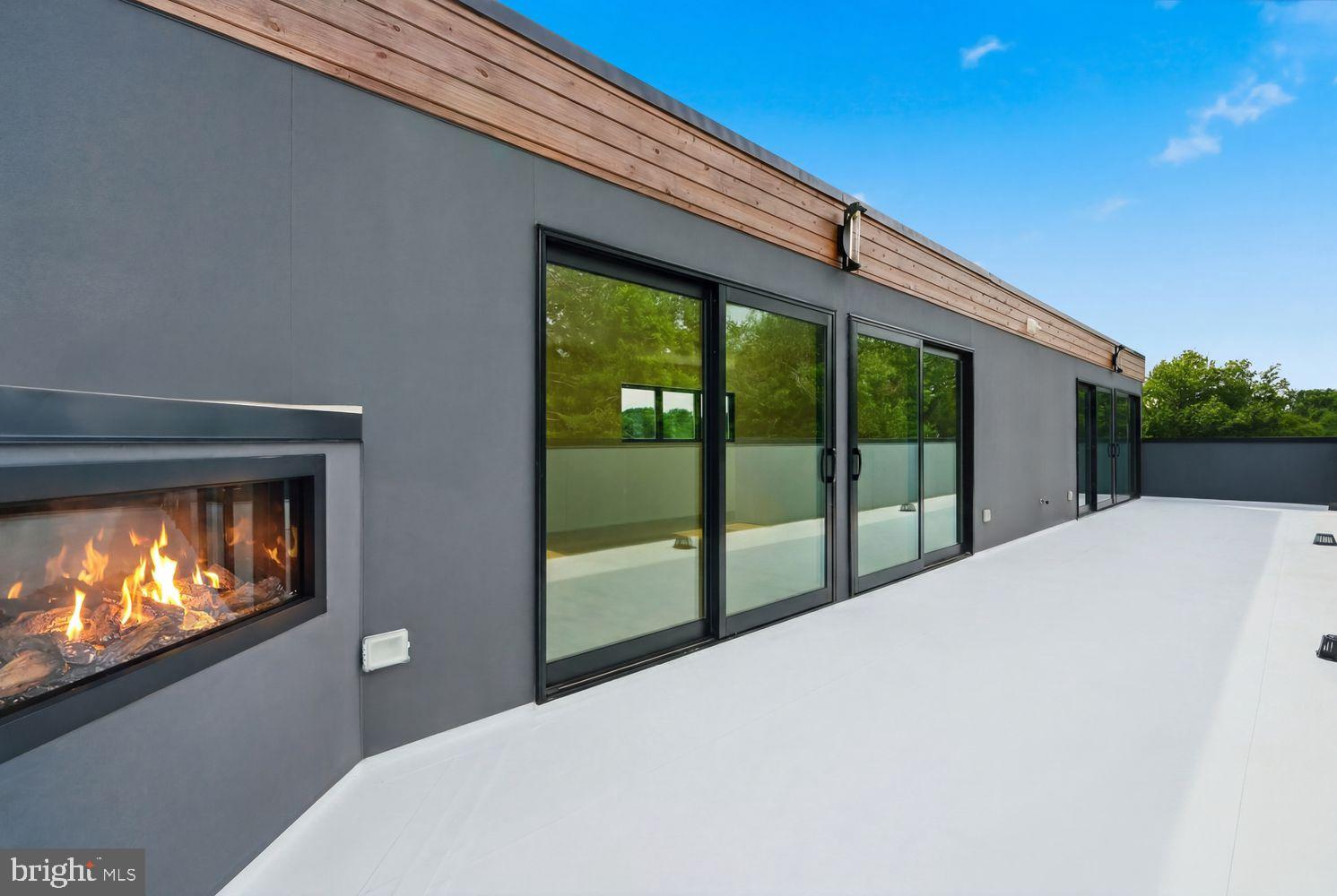 DUNN LORING WOODS - Residential
