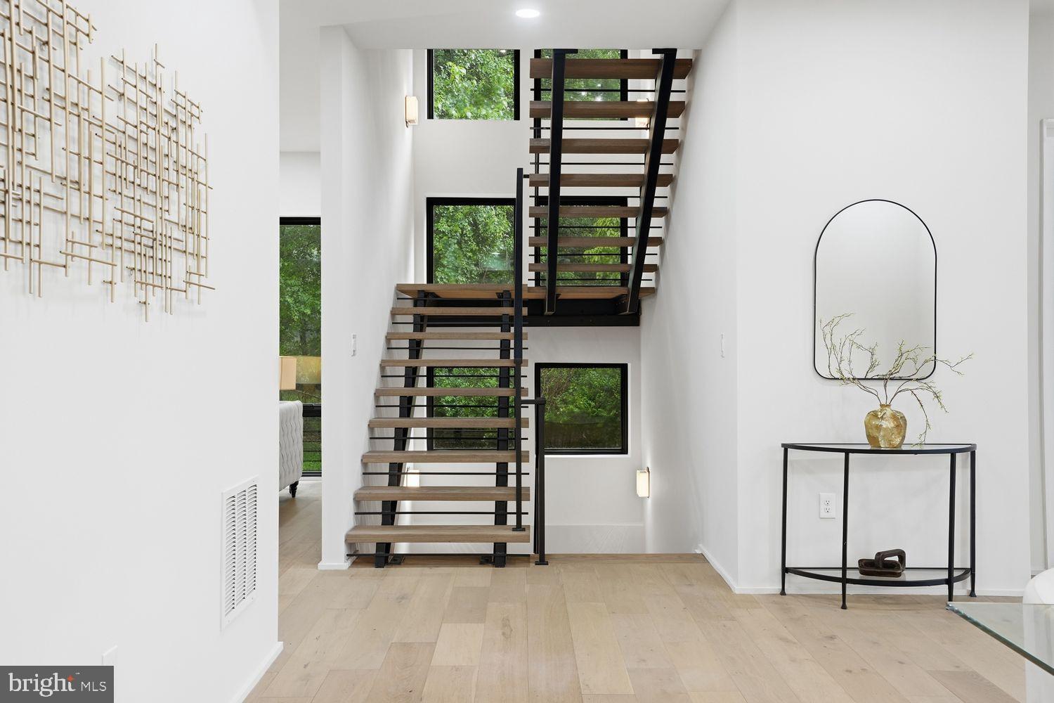 DUNN LORING WOODS - Residential