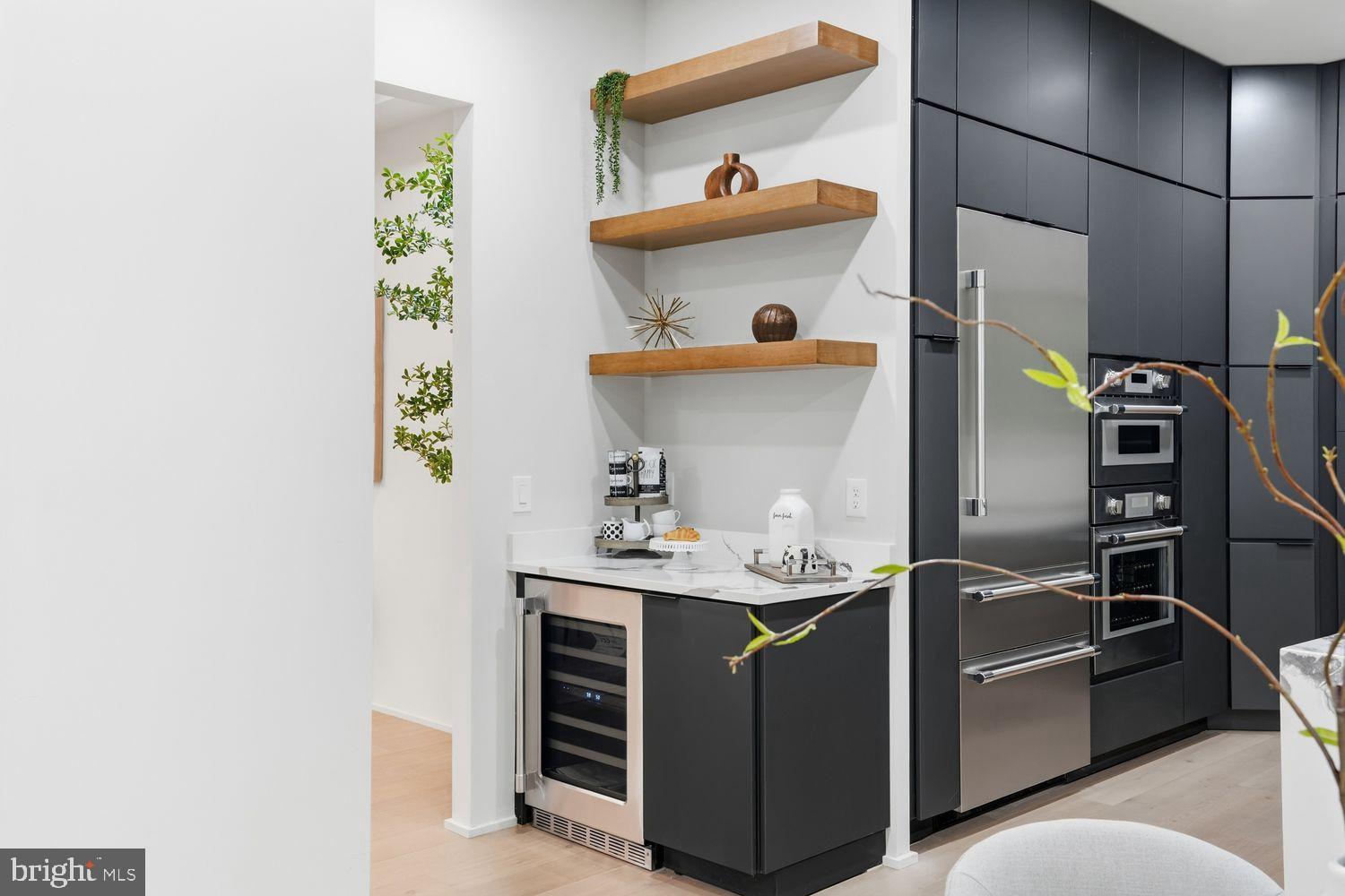 DUNN LORING WOODS - Residential