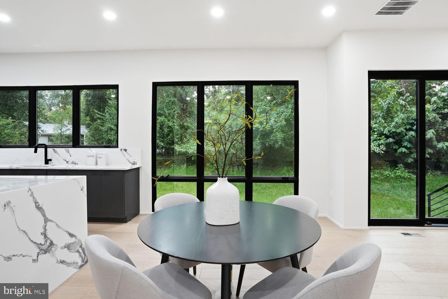 DUNN LORING WOODS - Residential