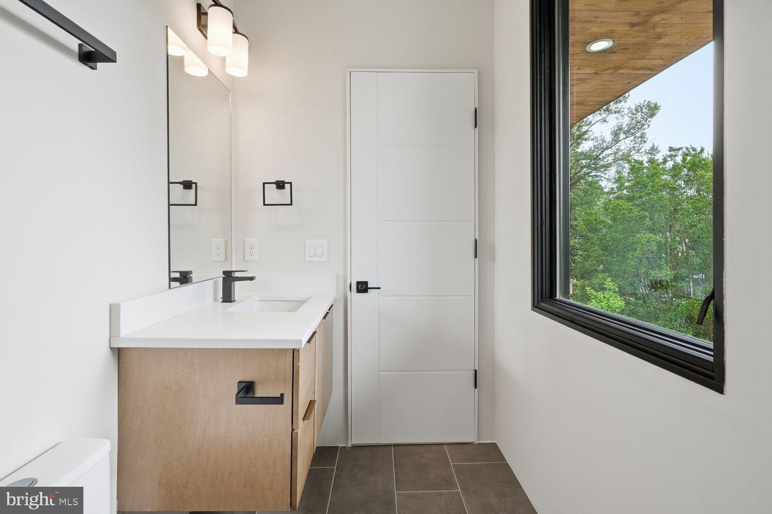 DUNN LORING WOODS - Residential