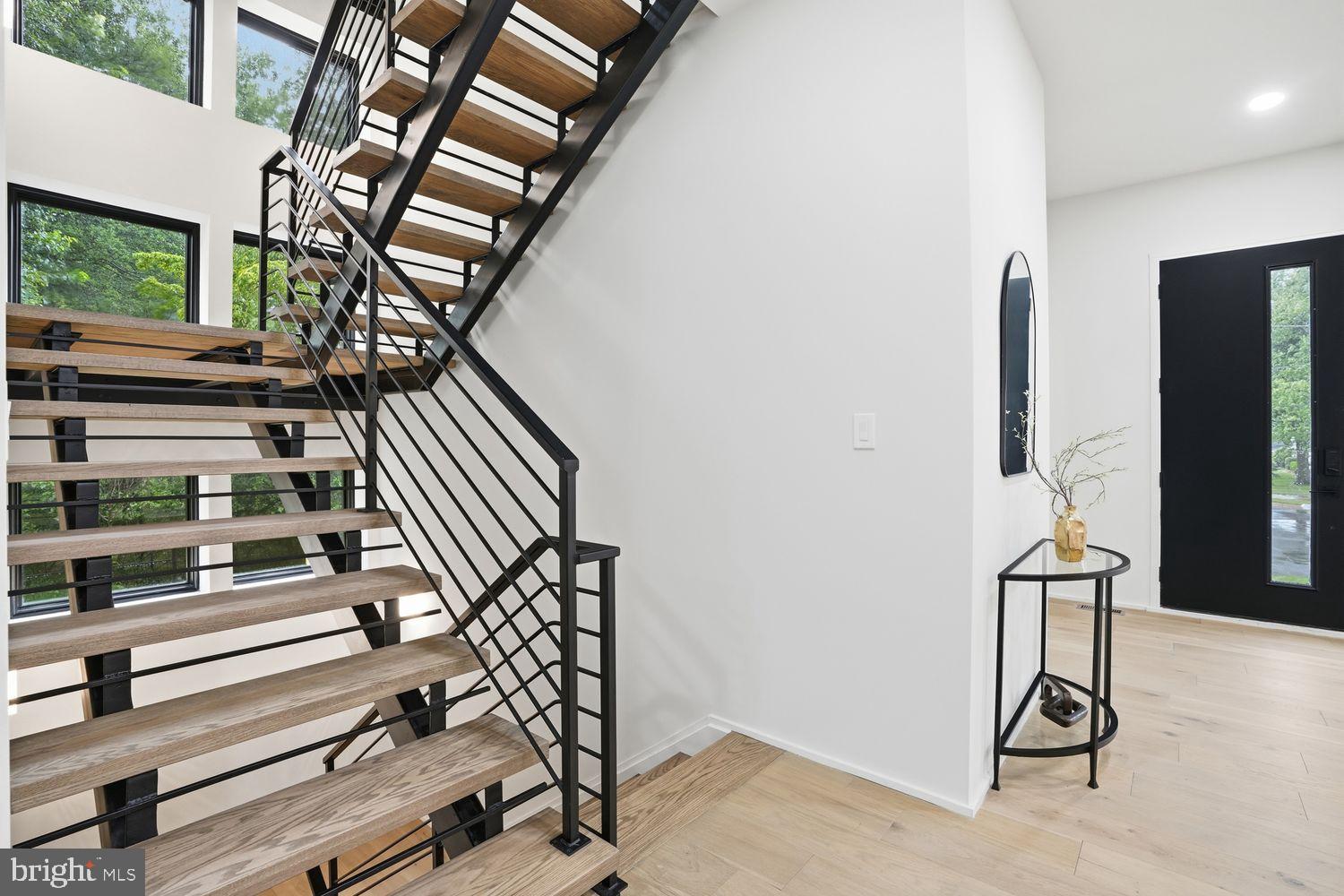 DUNN LORING WOODS - Residential