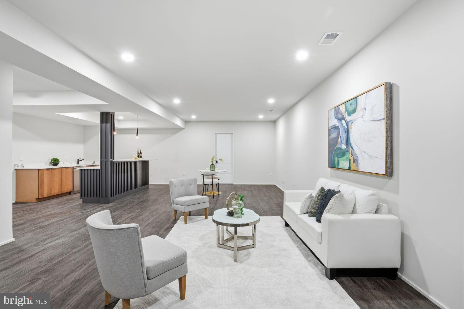 DUNN LORING WOODS - Residential