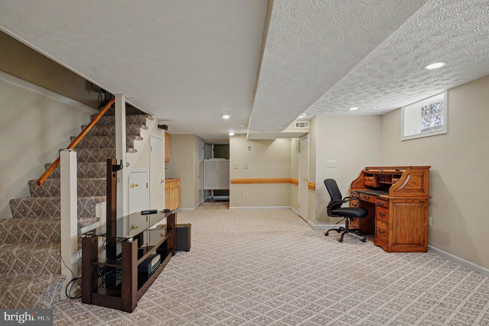 EASTFIELD - Residential