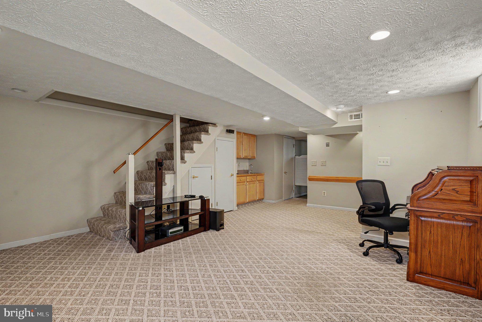 EASTFIELD - Residential