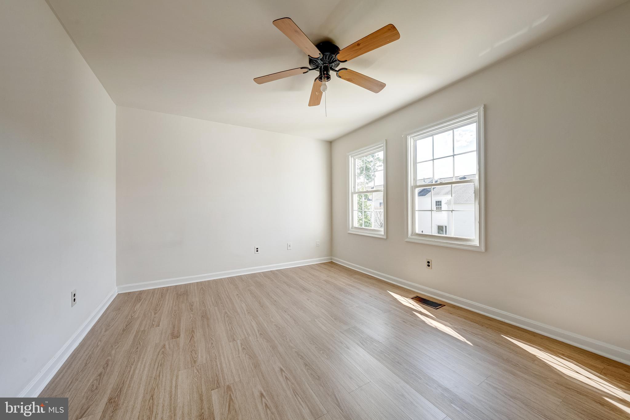 THE MEADOWS - Residential