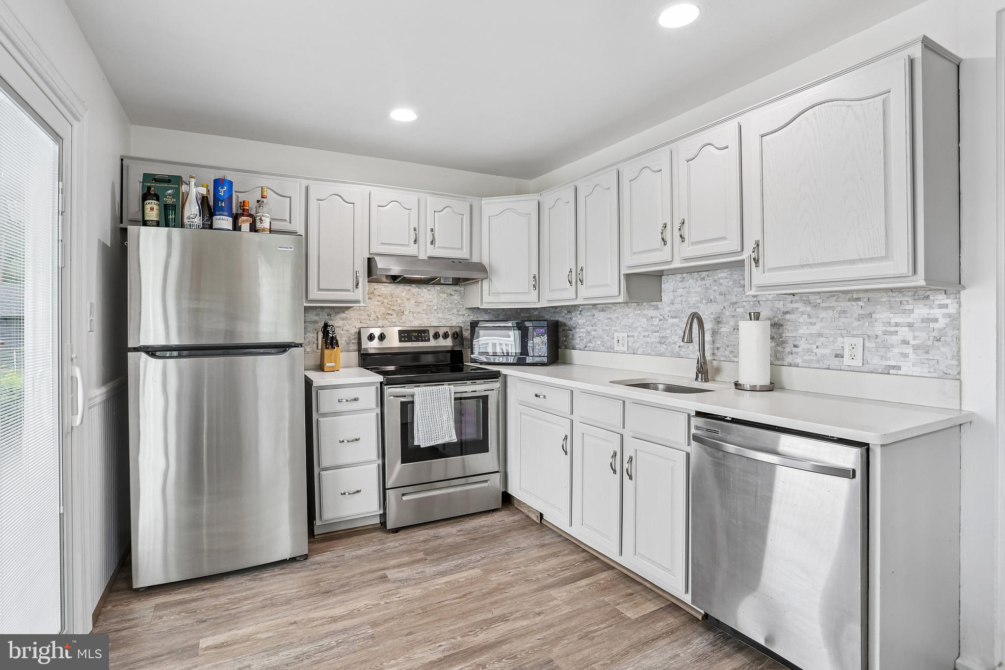 GLENSIDE - Residential
