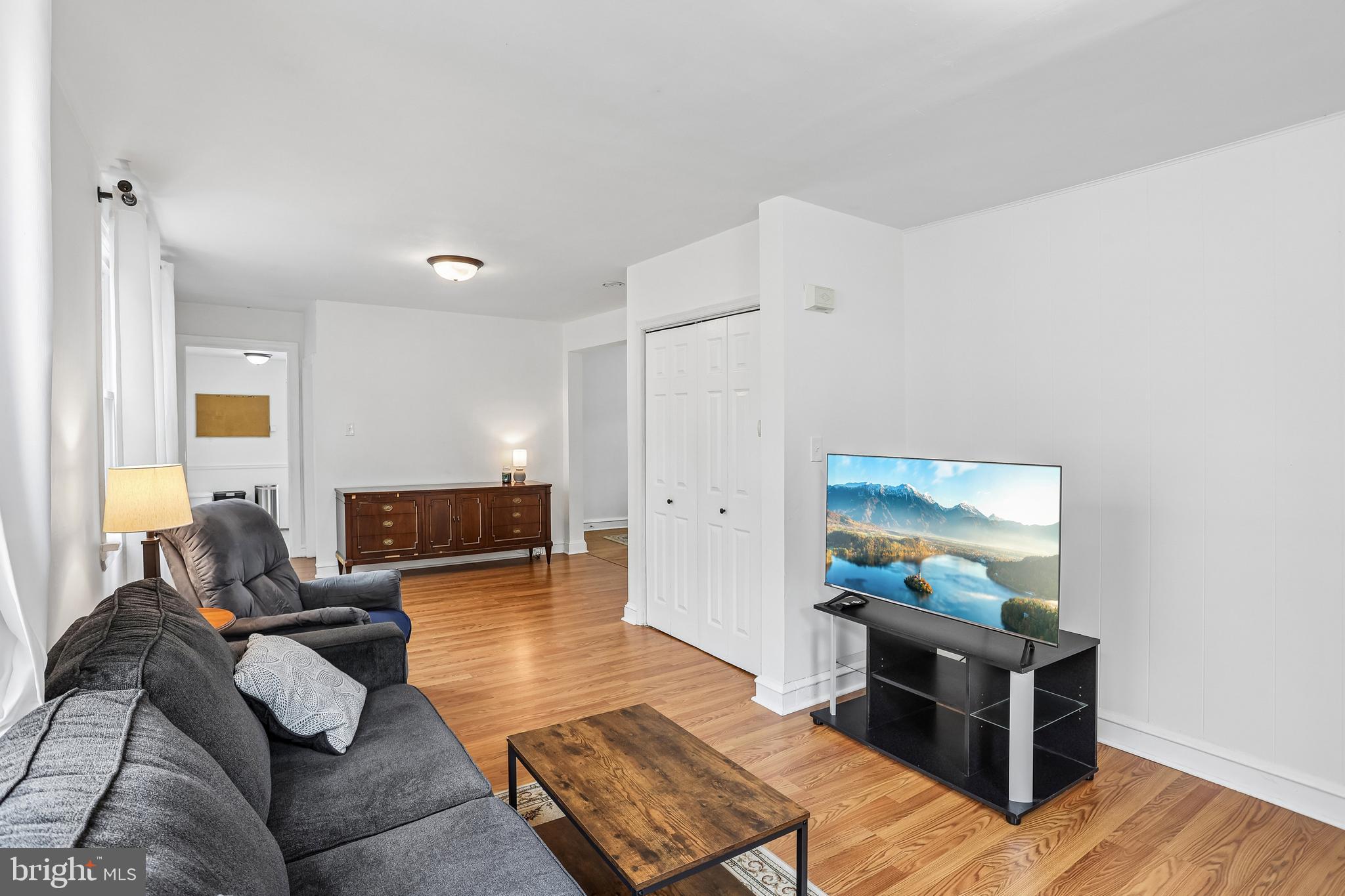 GLENSIDE - Residential