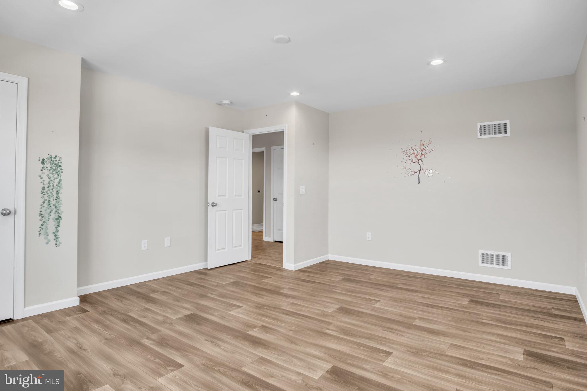 WRIGHT'S LANDING - Residential