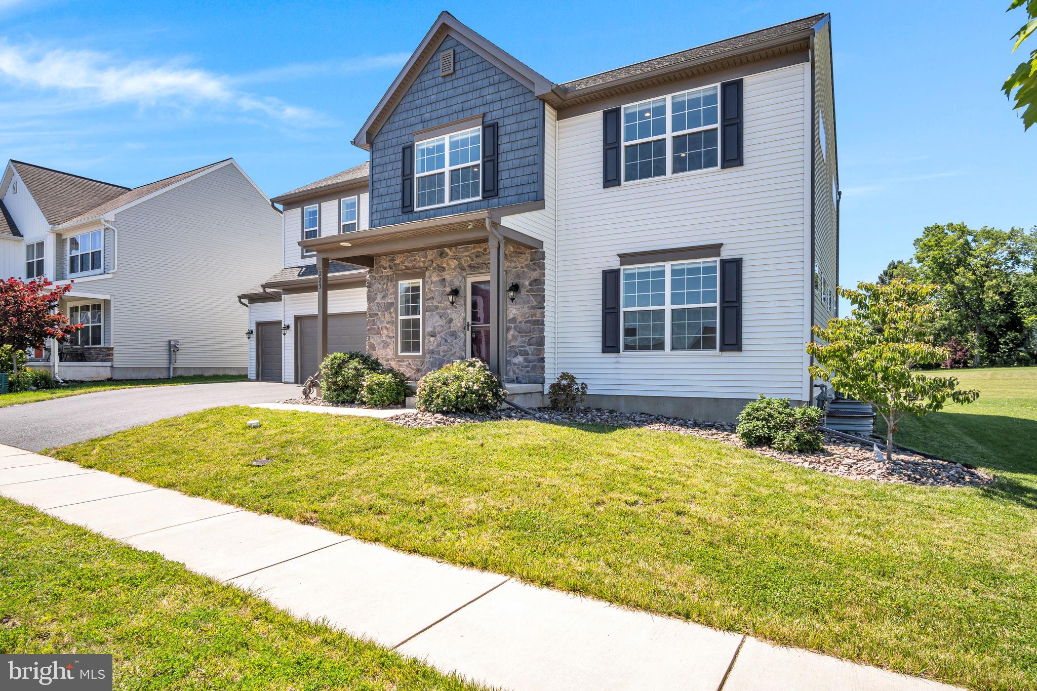 WRIGHT'S LANDING - Residential