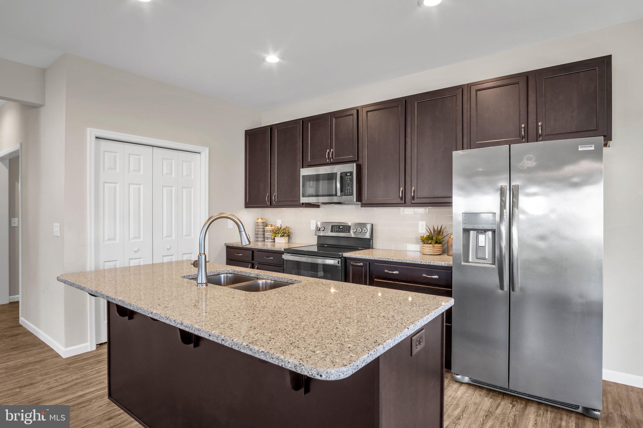WRIGHT'S LANDING - Residential