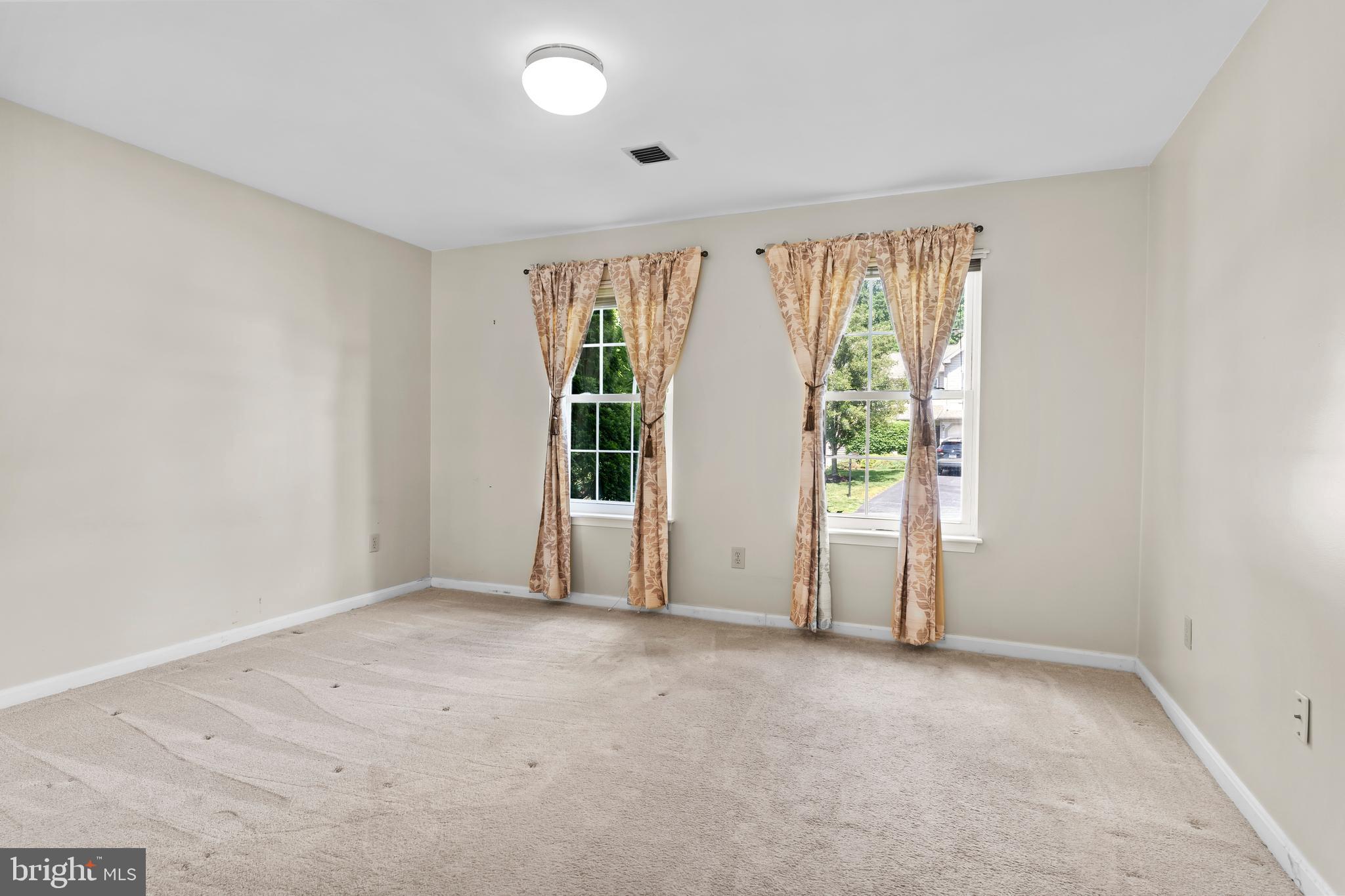 NORTHWOODS CROSSING - Residential