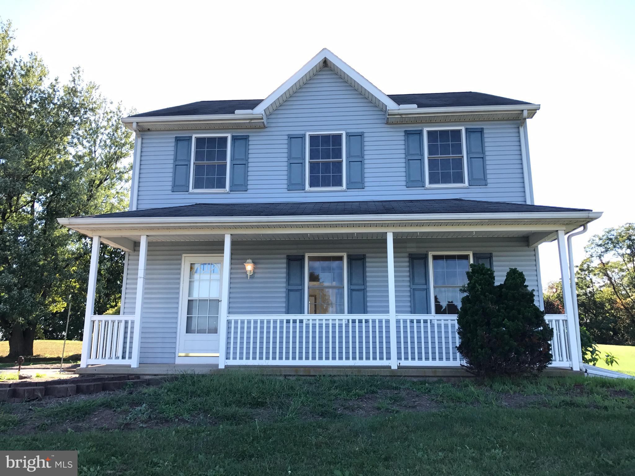 This is one home that you need to check out in person. This home offers 3 bedrooms and 2.5 baths. With newcarpet and fresh paint throughout and sits on an acre of land. This home is in move in condition. Home isbeing sold as-is.