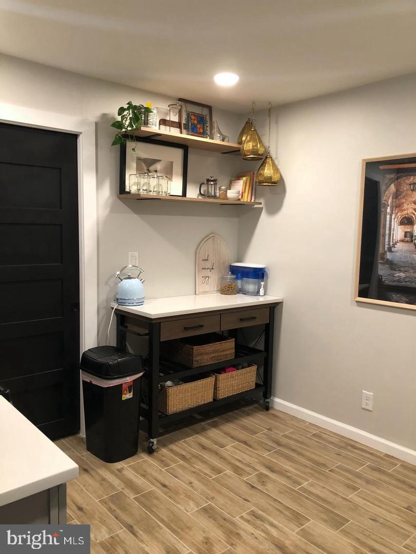 KINGSTOWNE - Residential Lease
