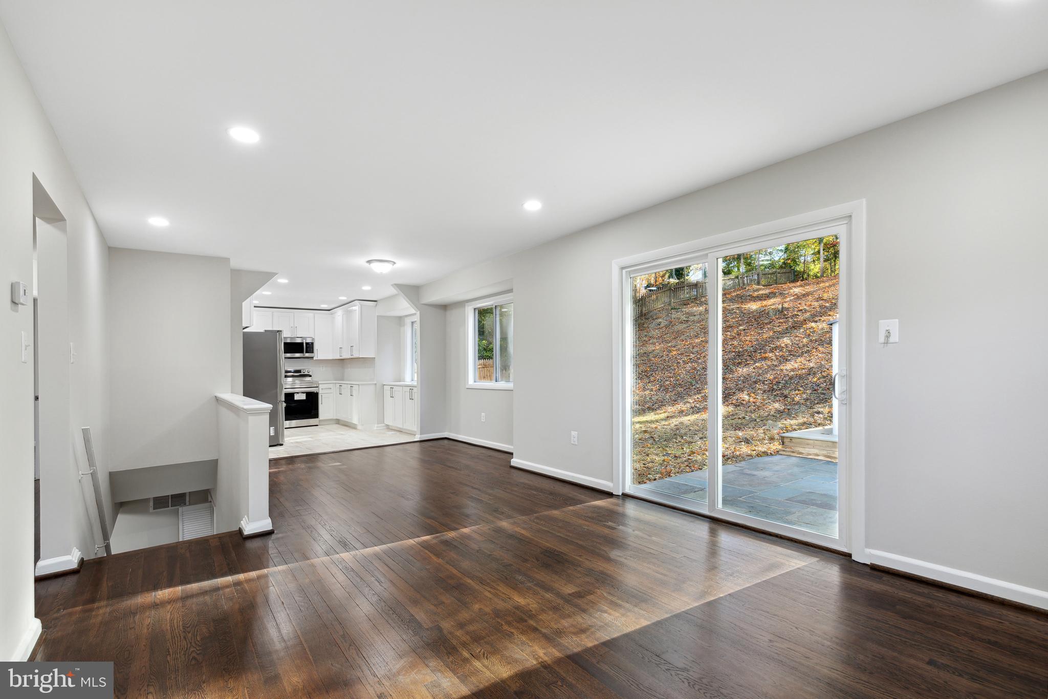 ROCK CREEK PALISADES - Residential