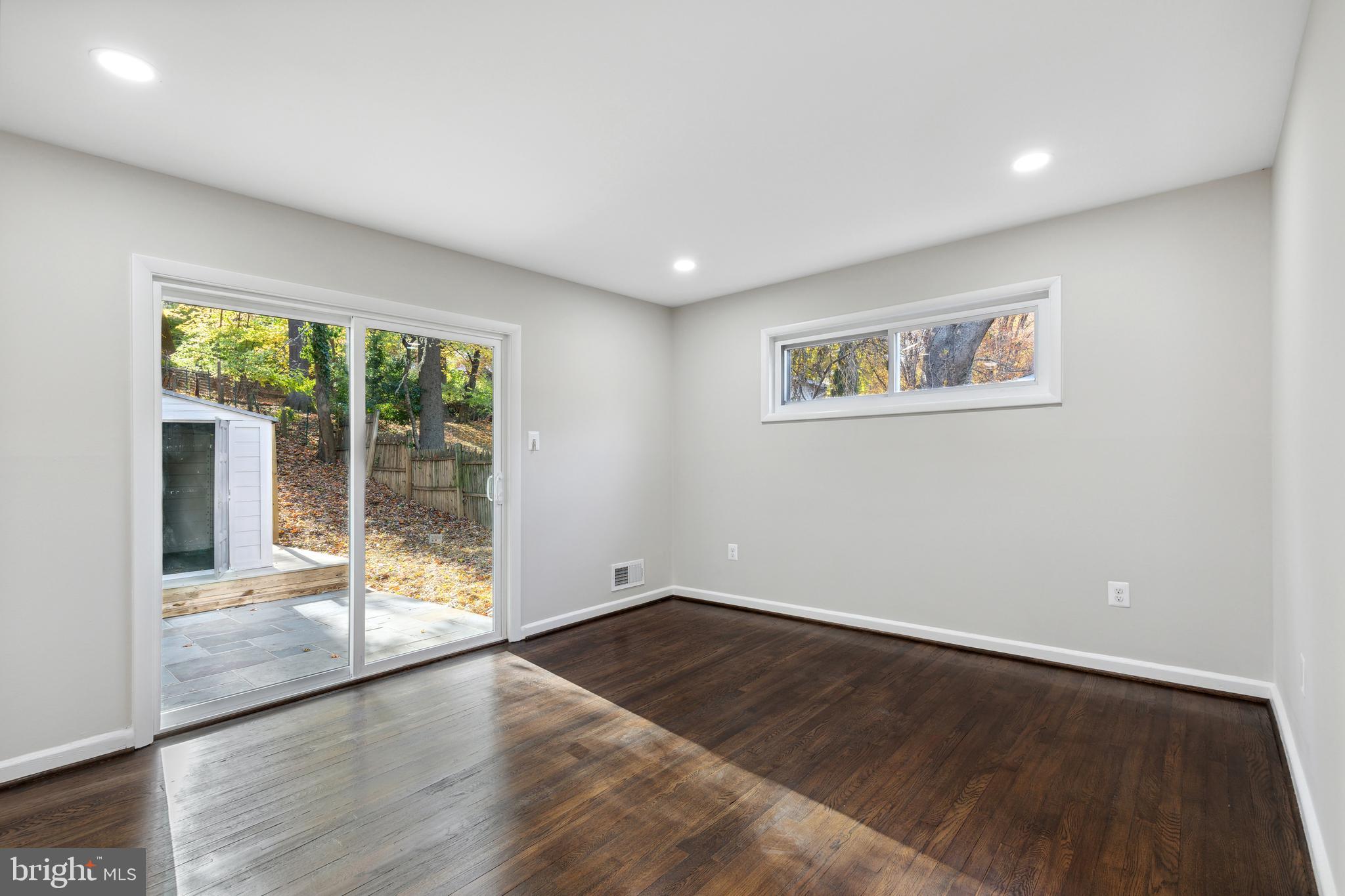 ROCK CREEK PALISADES - Residential