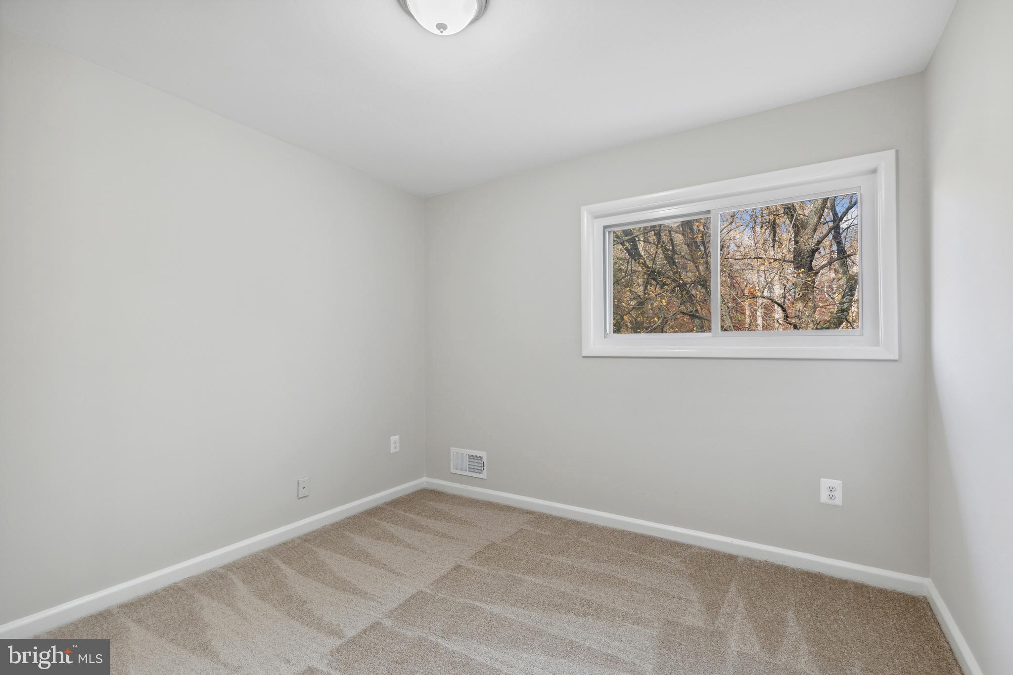 ROCK CREEK PALISADES - Residential