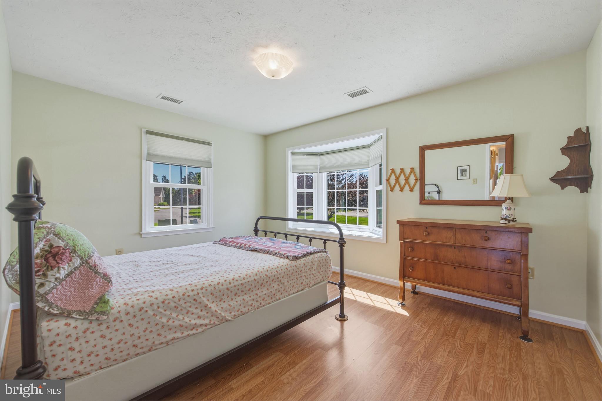 SIGNAL KNOLLS - Residential