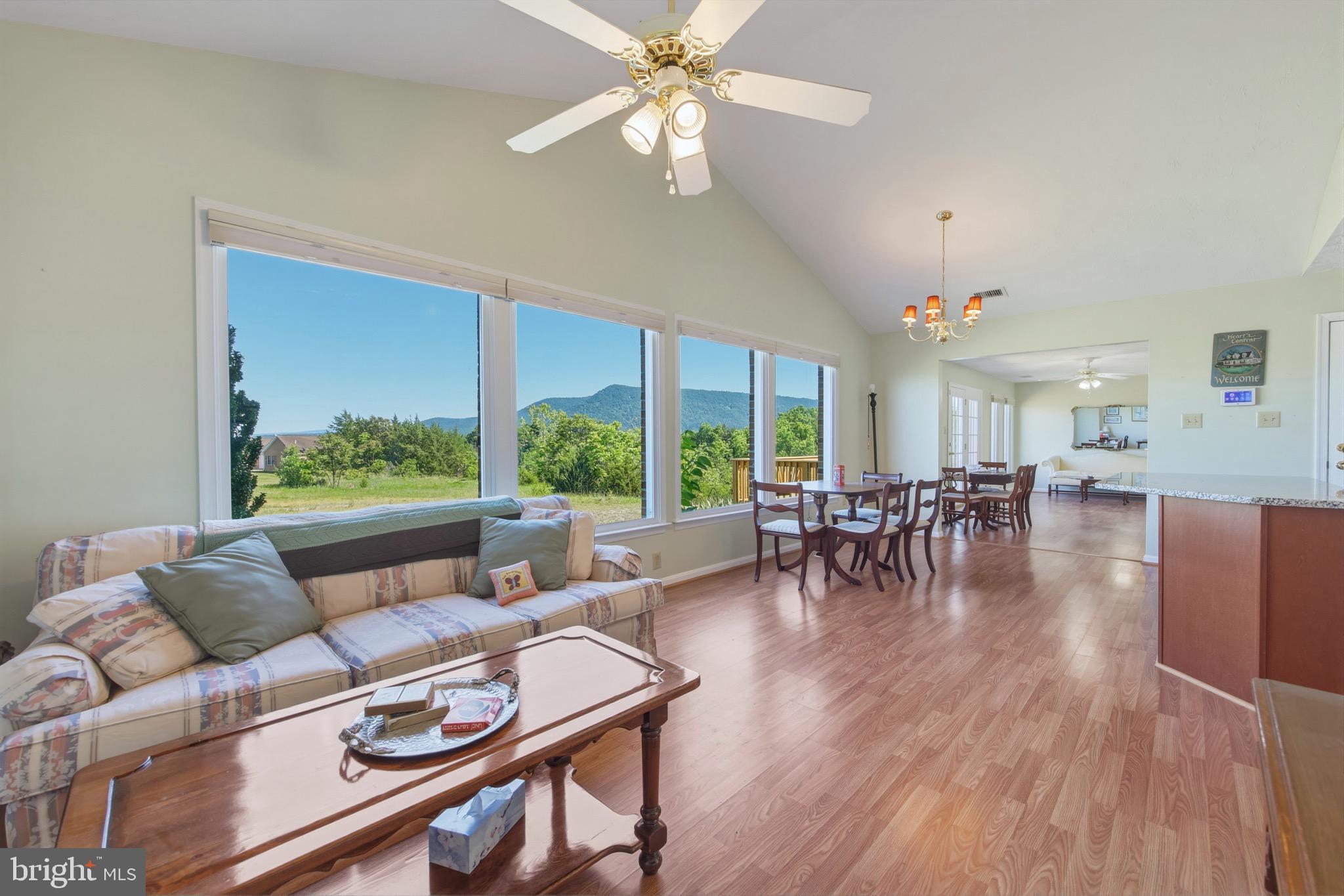 SIGNAL KNOLLS - Residential