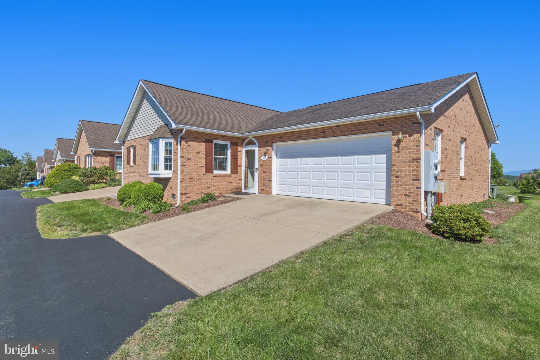 SIGNAL KNOLLS - Residential