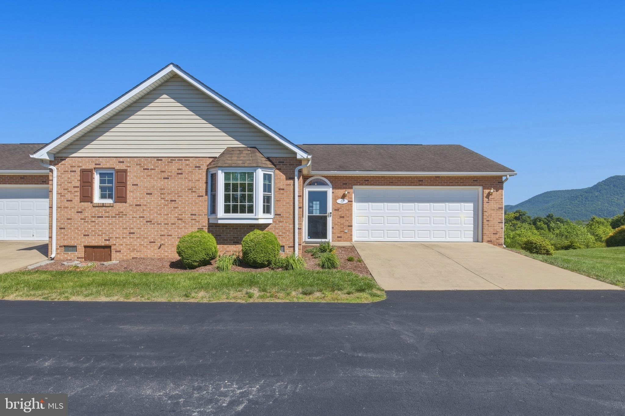 SIGNAL KNOLLS - Residential