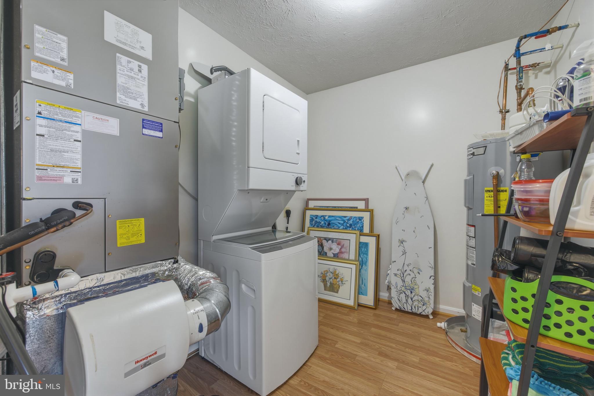SIGNAL KNOLLS - Residential