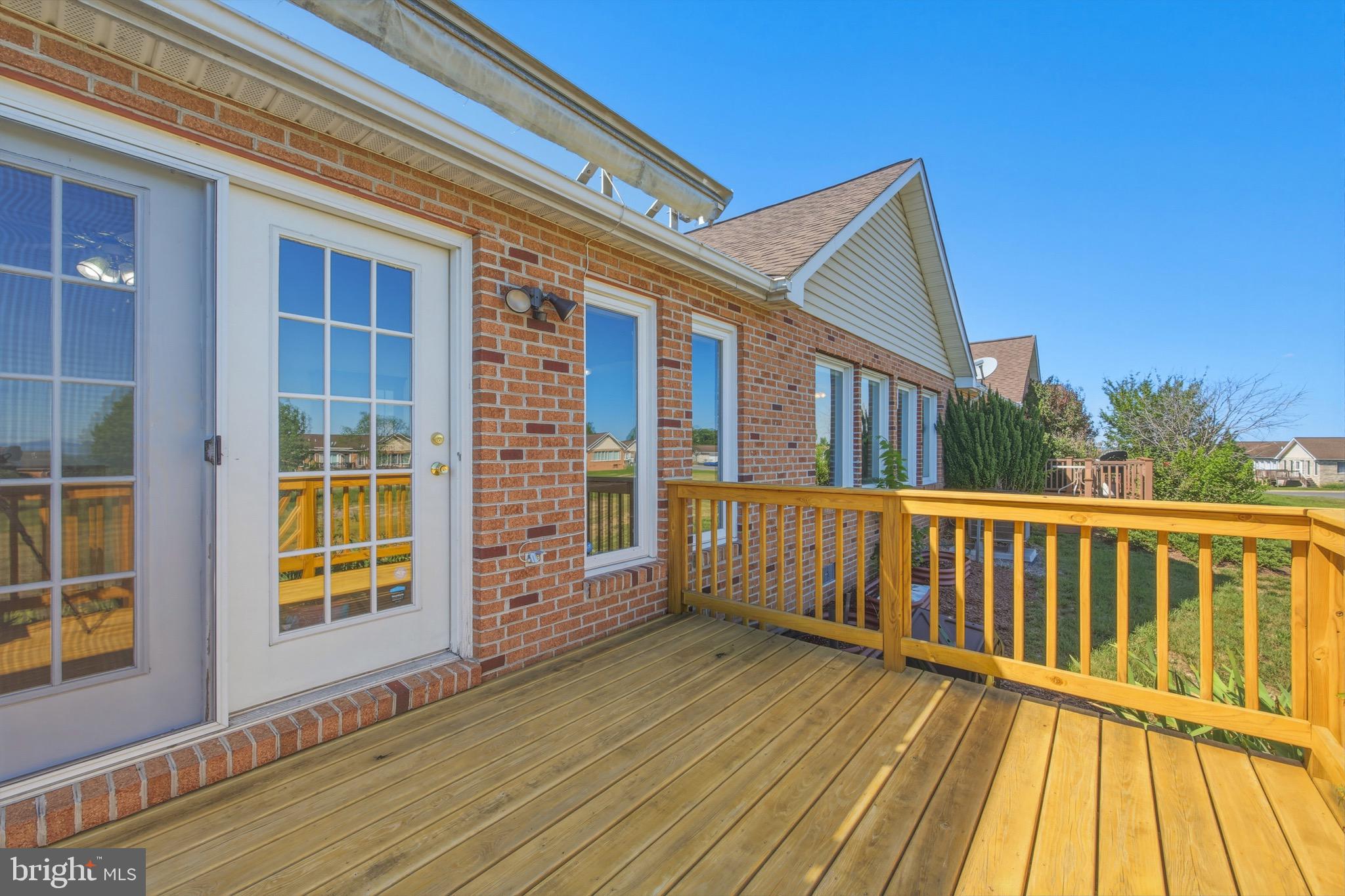 SIGNAL KNOLLS - Residential