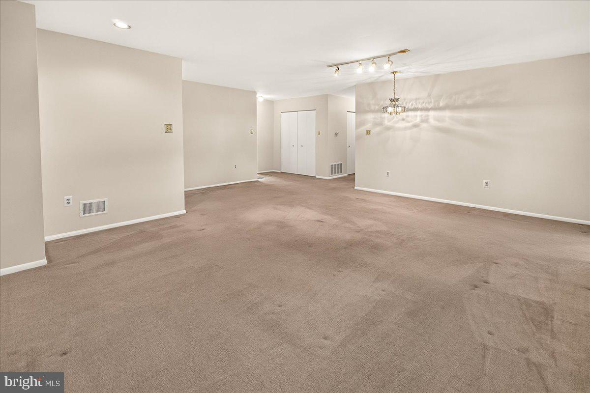 CRESTWOOD VILLAGE - Residential