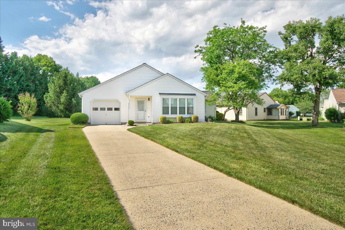 CRESTWOOD VILLAGE - Residential