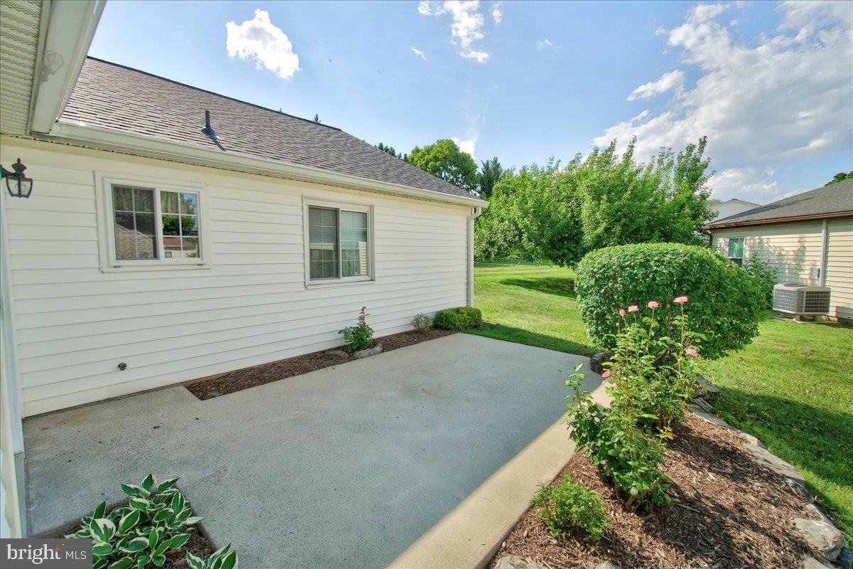 CRESTWOOD VILLAGE - Residential