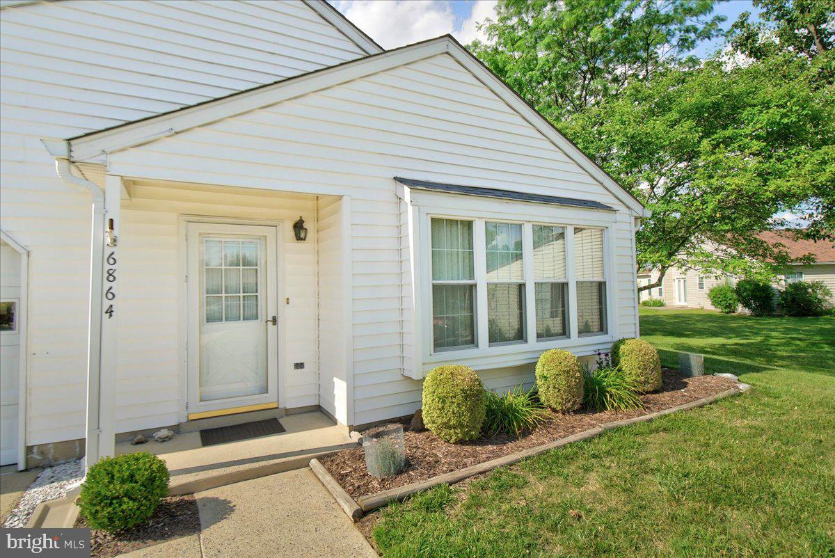 CRESTWOOD VILLAGE - Residential