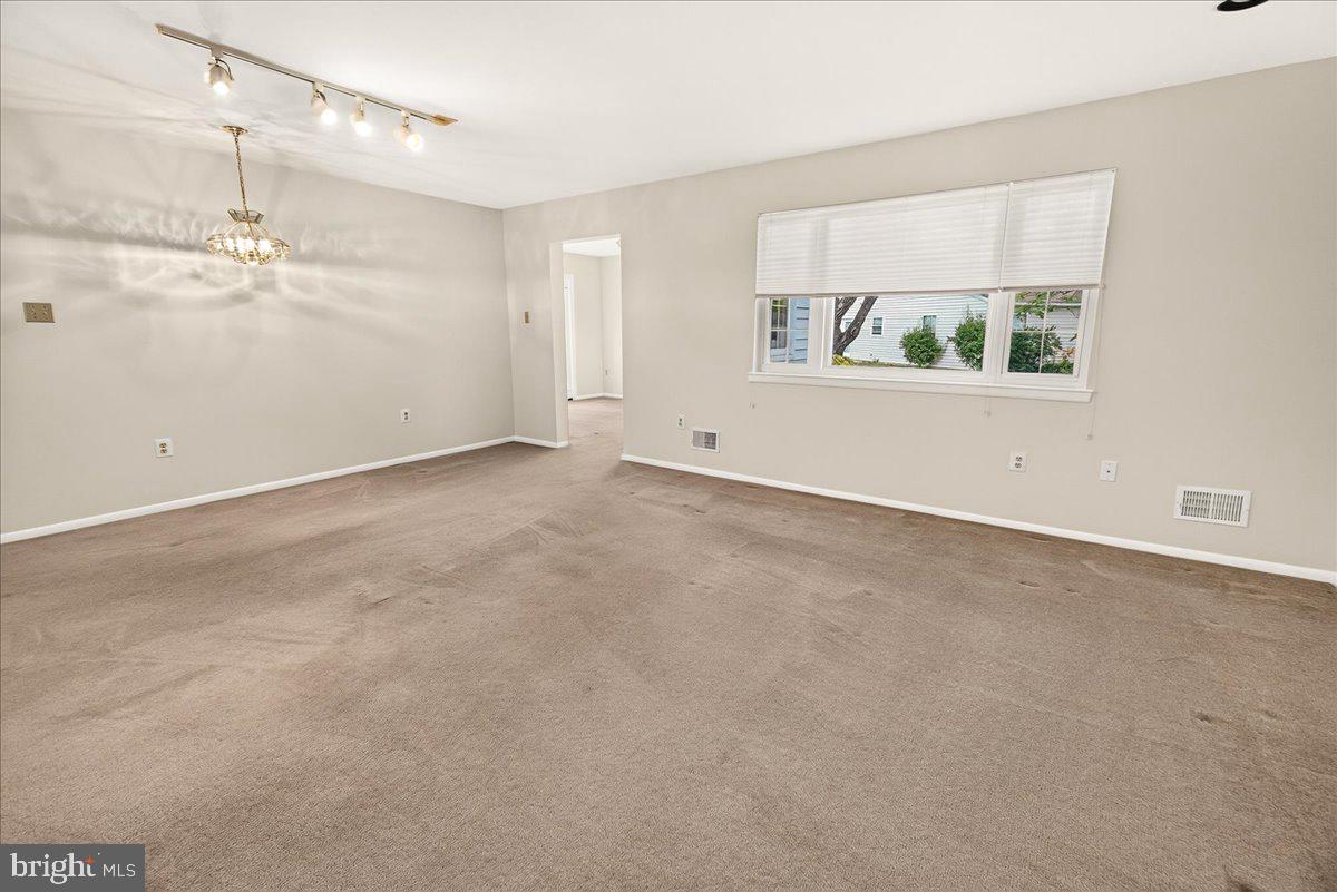 CRESTWOOD VILLAGE - Residential