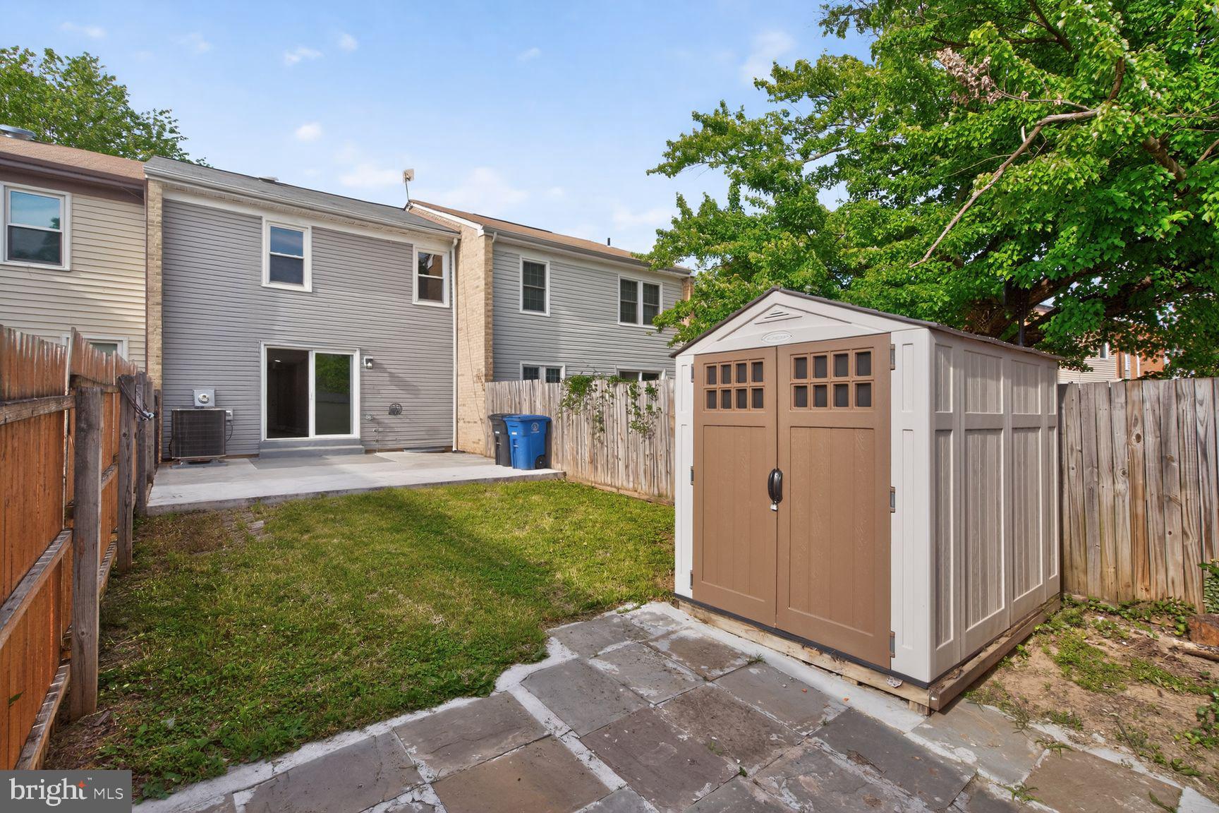 CRESTWOOD HAMLET - Residential