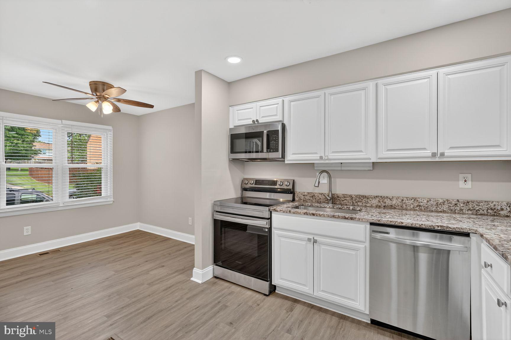 CRESTWOOD HAMLET - Residential
