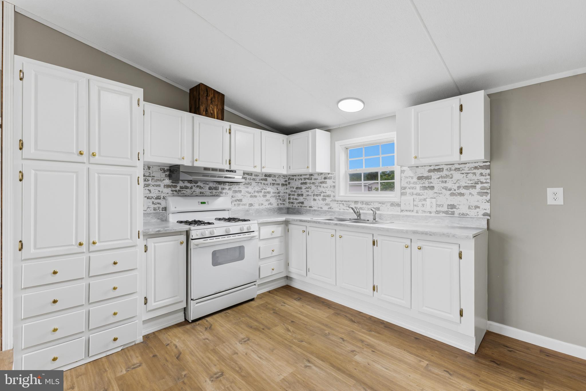 EAGLE CREEK DEVELOPMENT - Residential