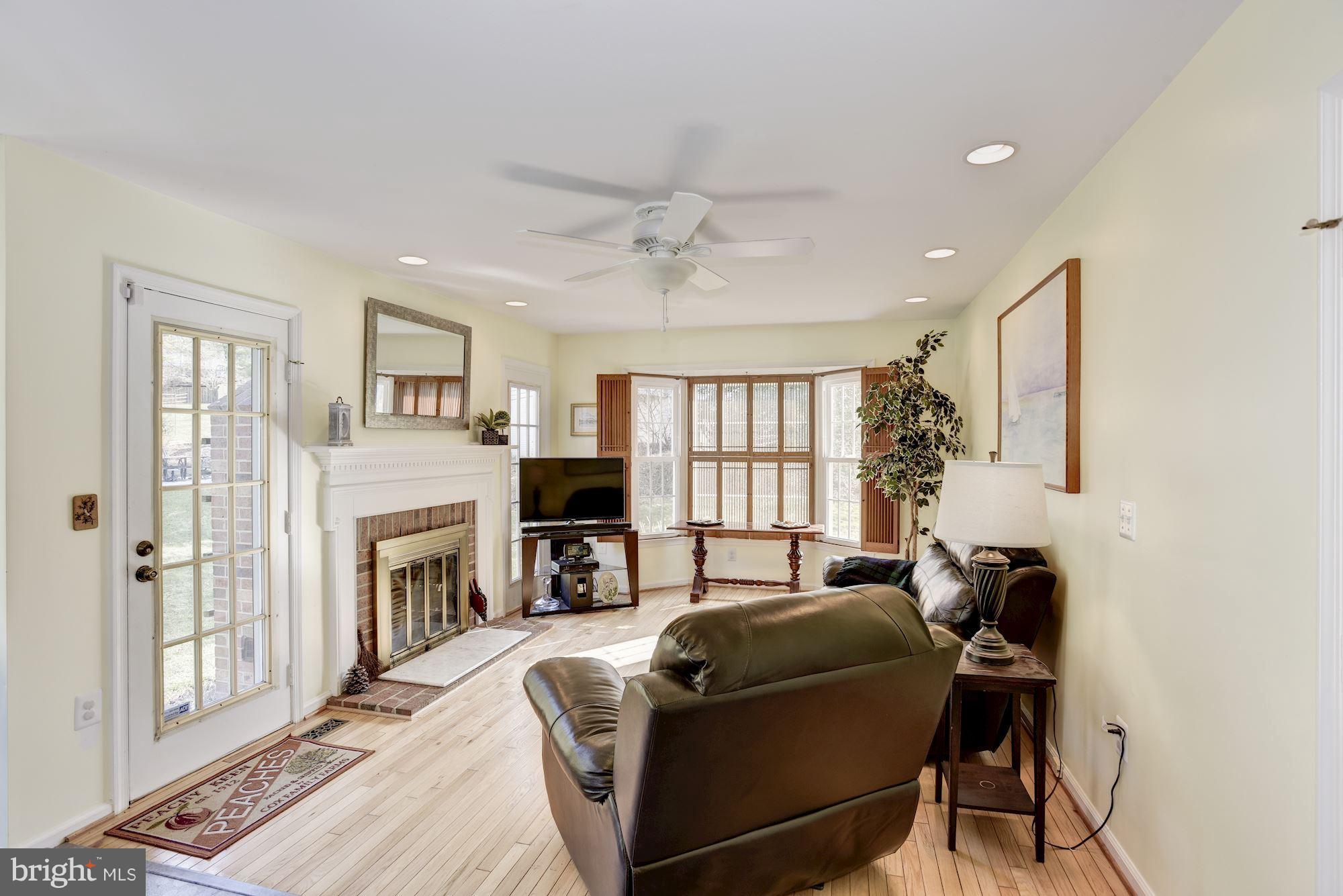 ORCHARD HILLS - Residential