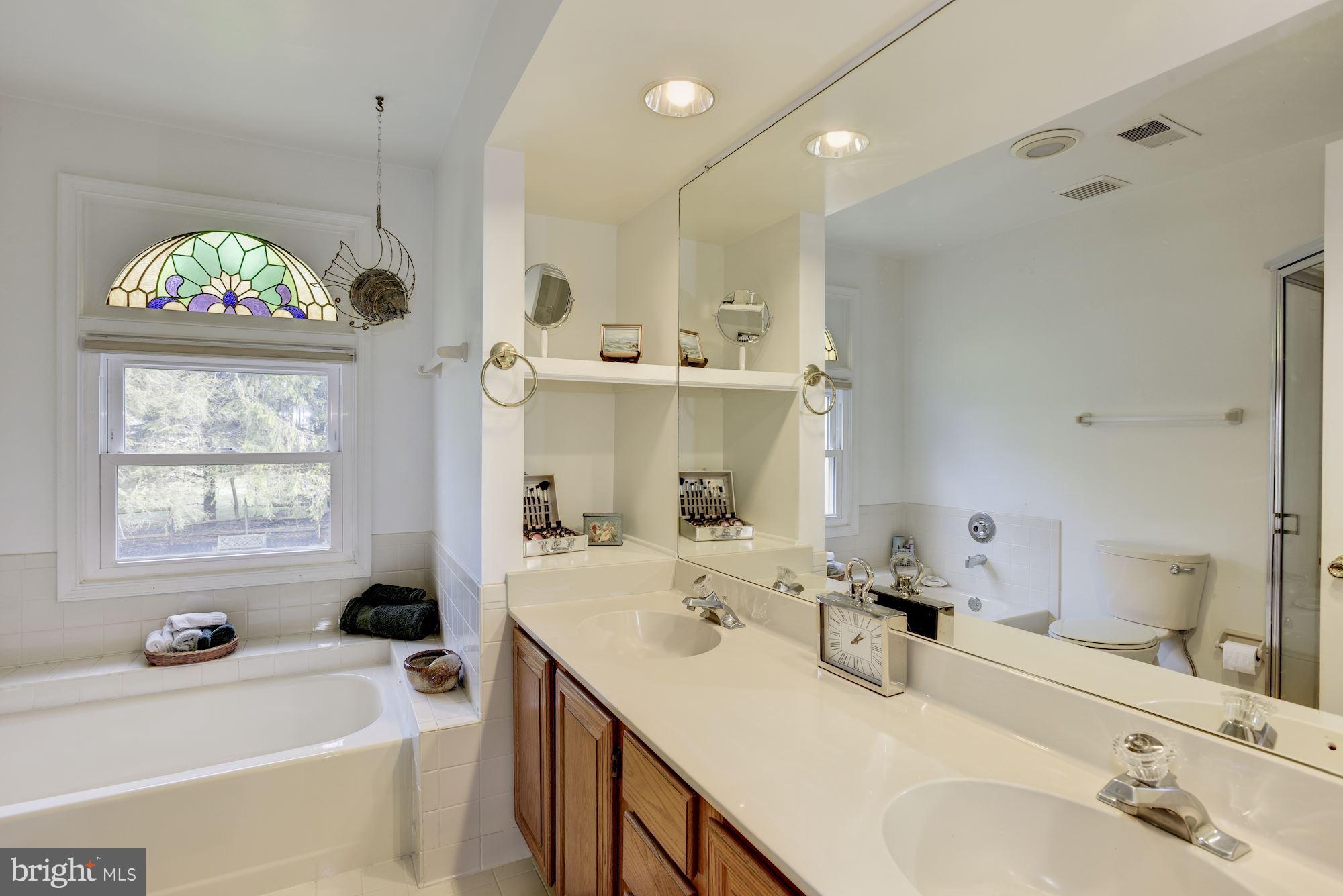 ORCHARD HILLS - Residential