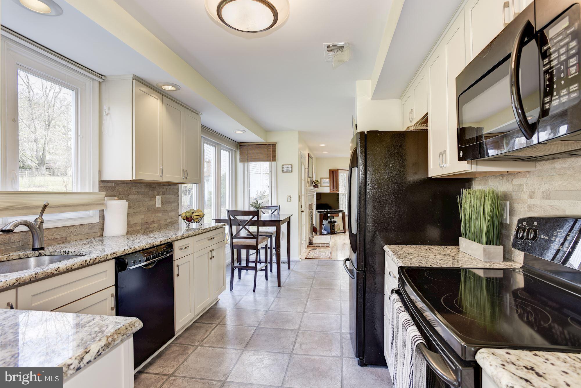 ORCHARD HILLS - Residential