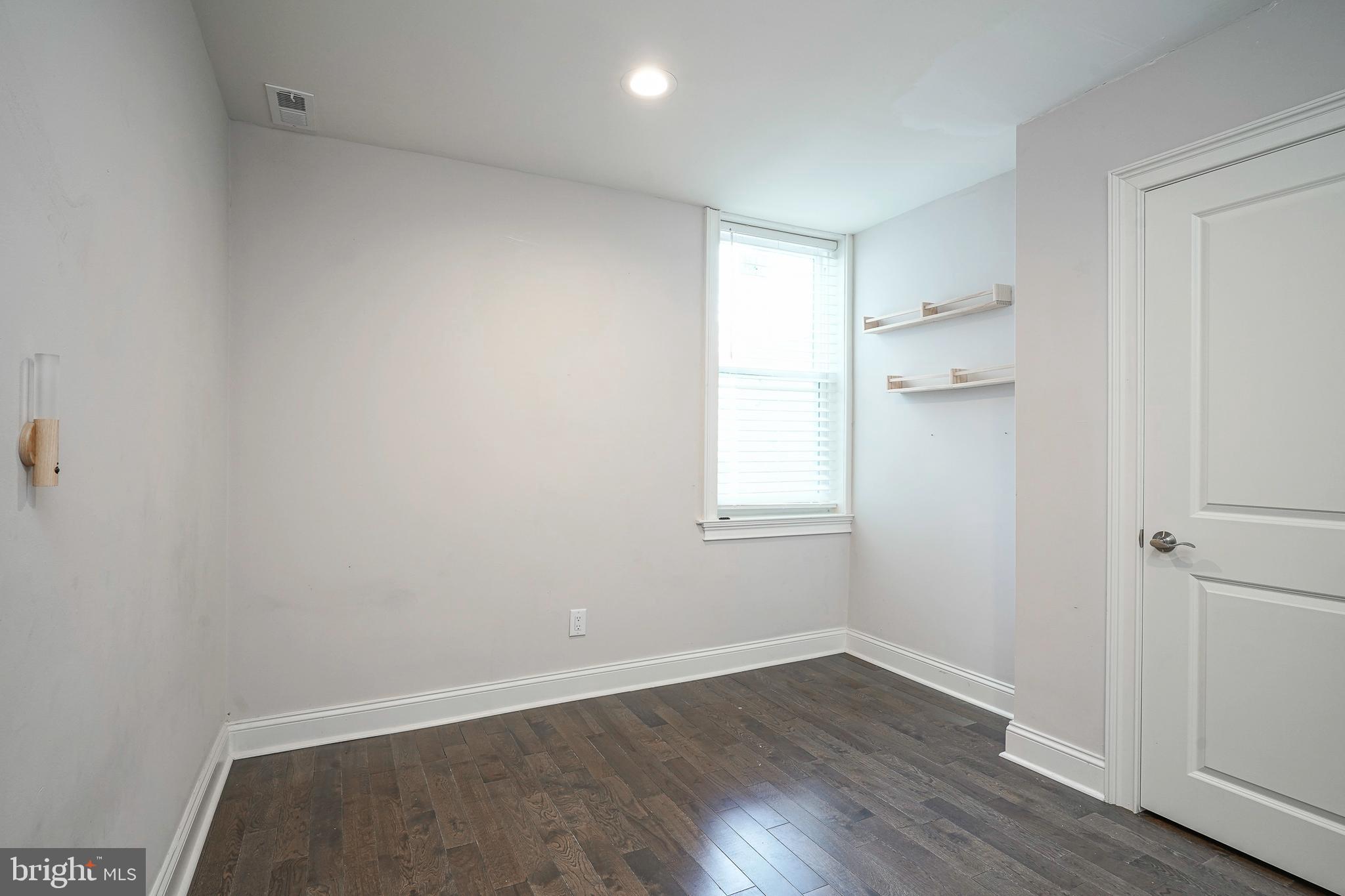 GRADUATE HOSPITAL - Residential Lease
