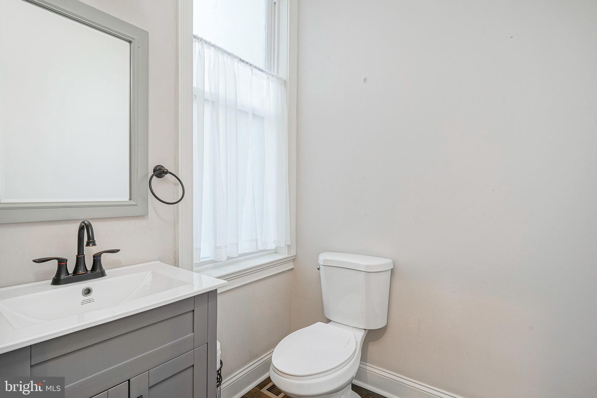 GRADUATE HOSPITAL - Residential Lease