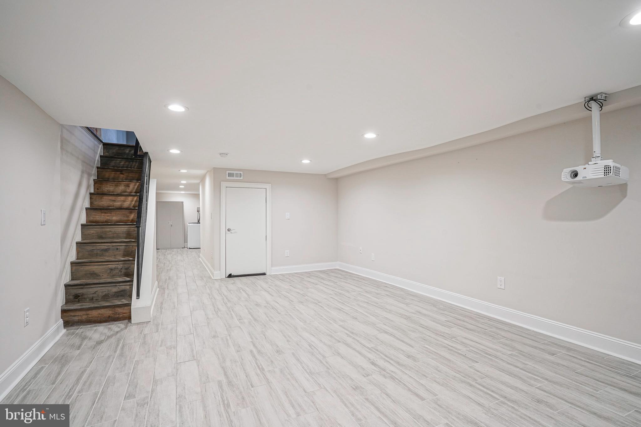 GRADUATE HOSPITAL - Residential Lease
