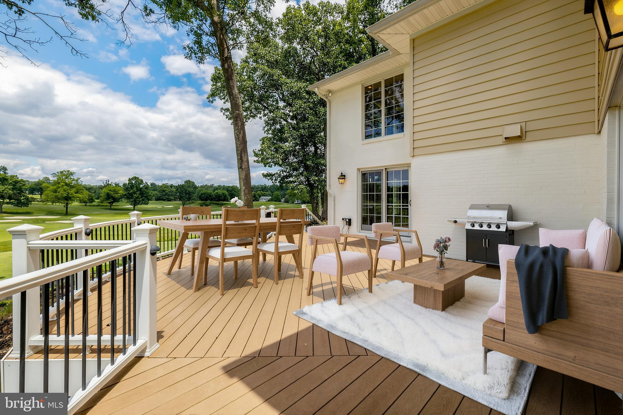 WEST SPRINGFIELD - Residential
