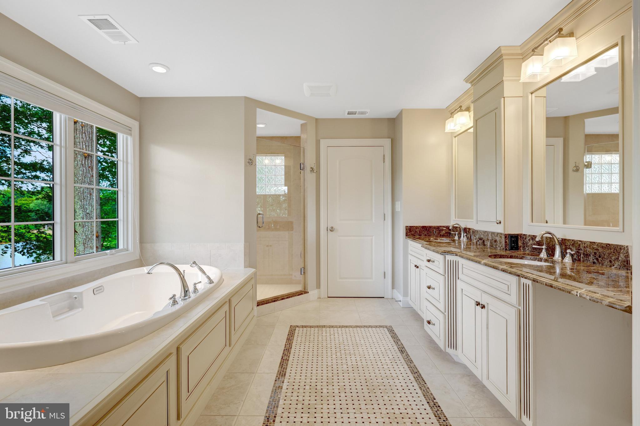 WEST SPRINGFIELD - Residential