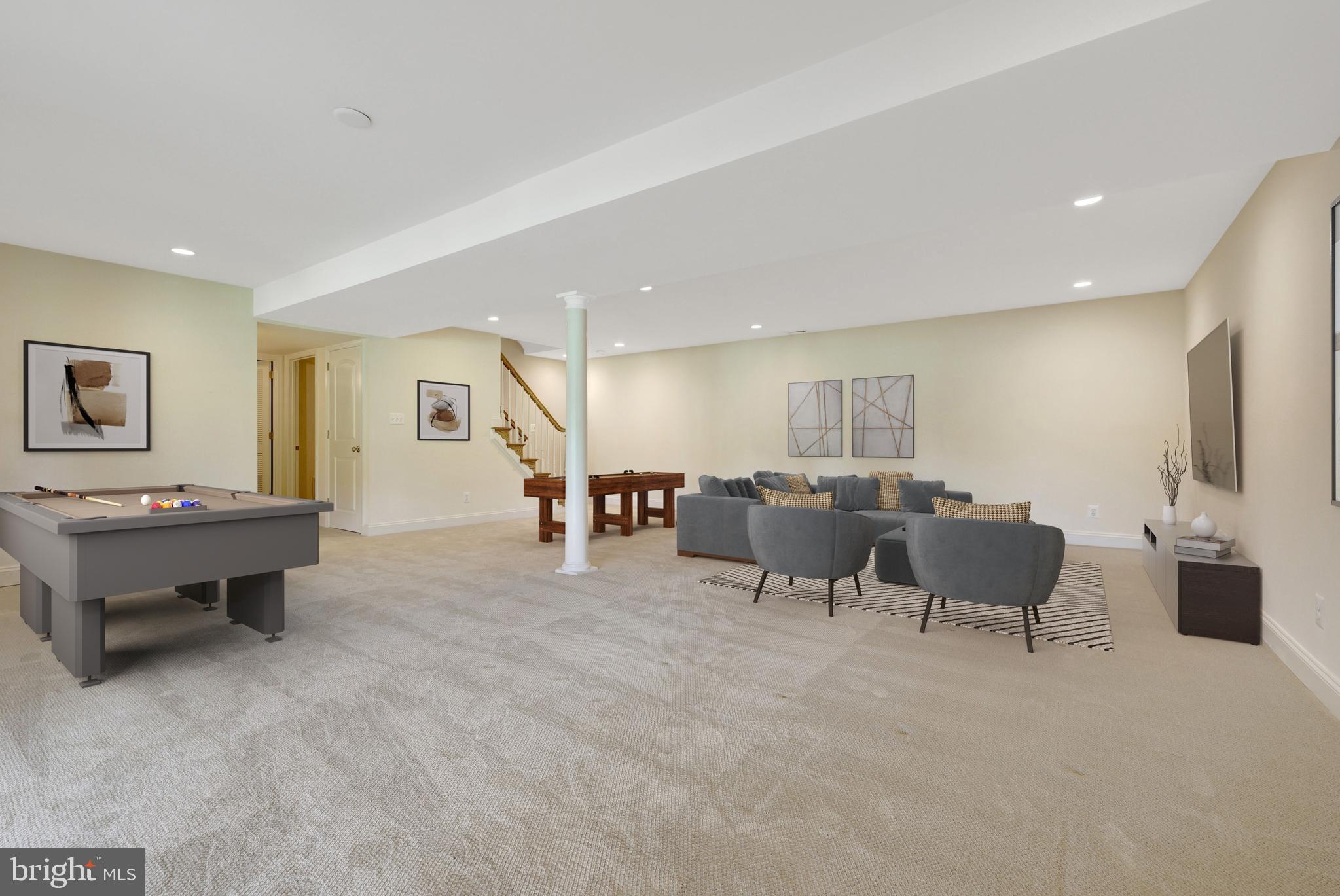 WEST SPRINGFIELD - Residential