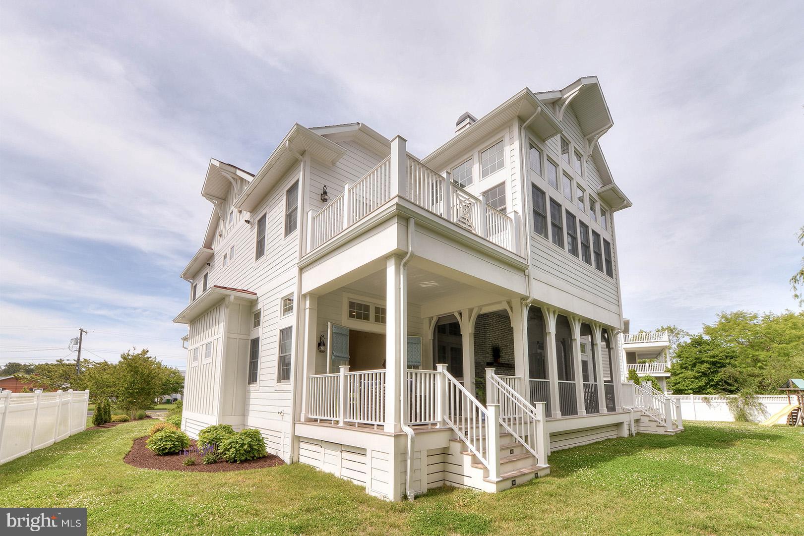 NORTH SHORES - Residential