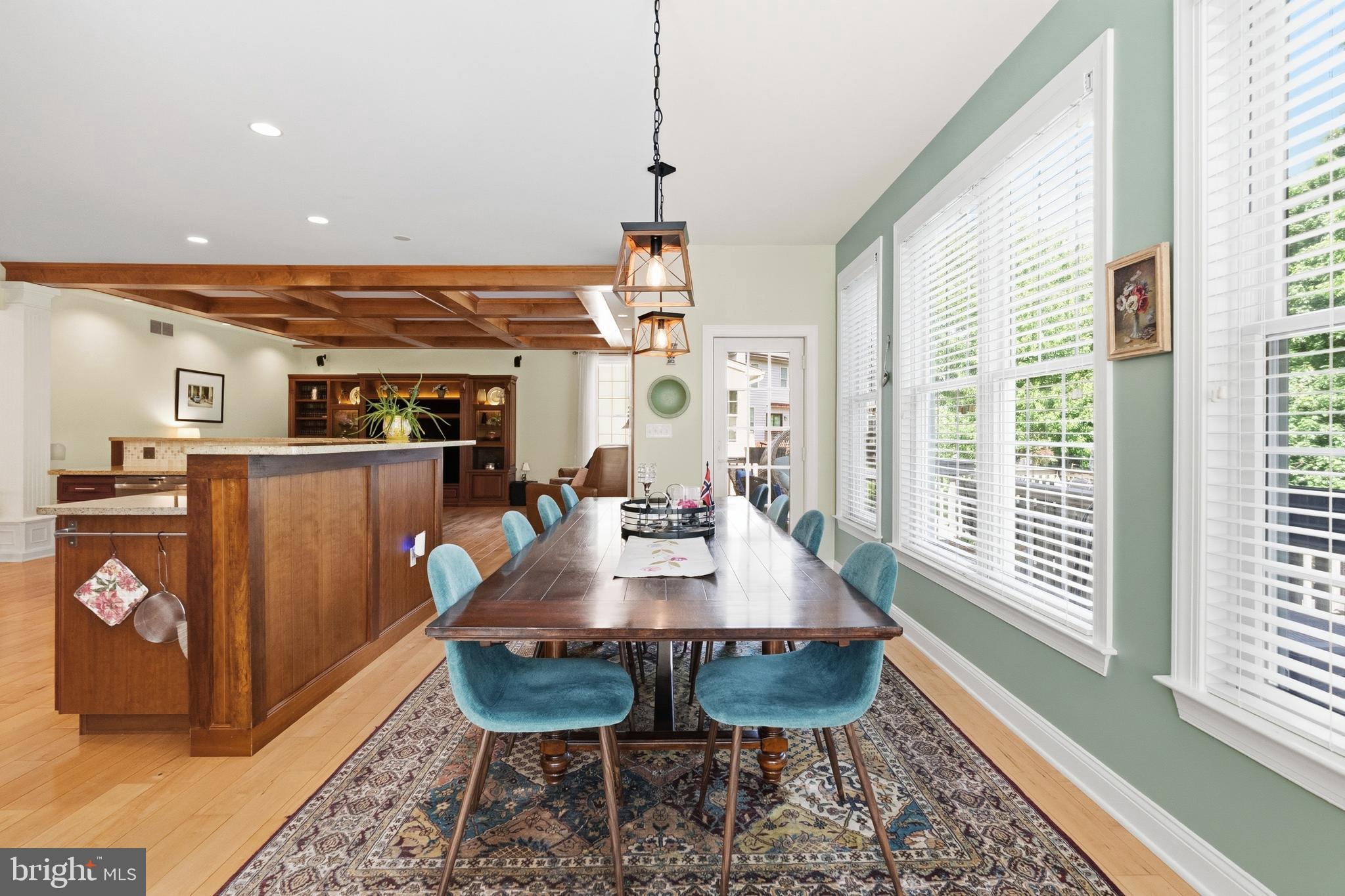 RIVERCREST - Residential