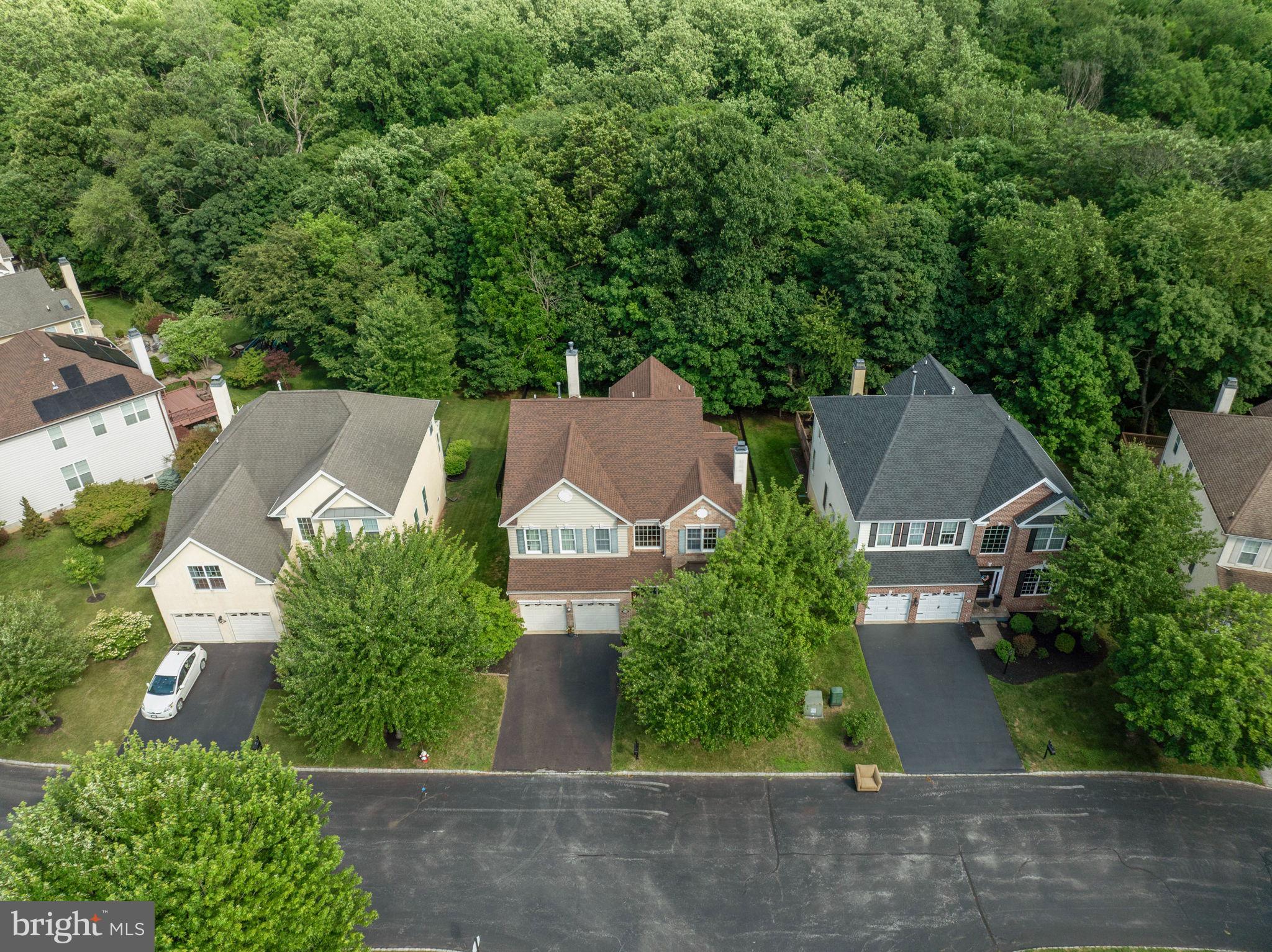 RIVERCREST - Residential
