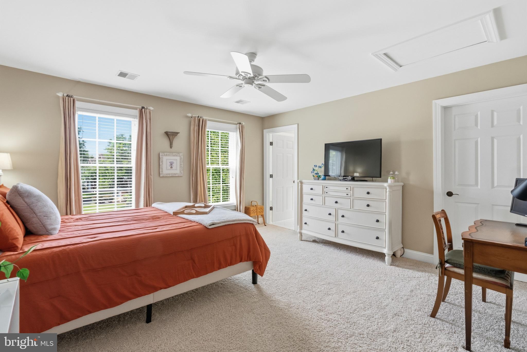 RIVERCREST - Residential